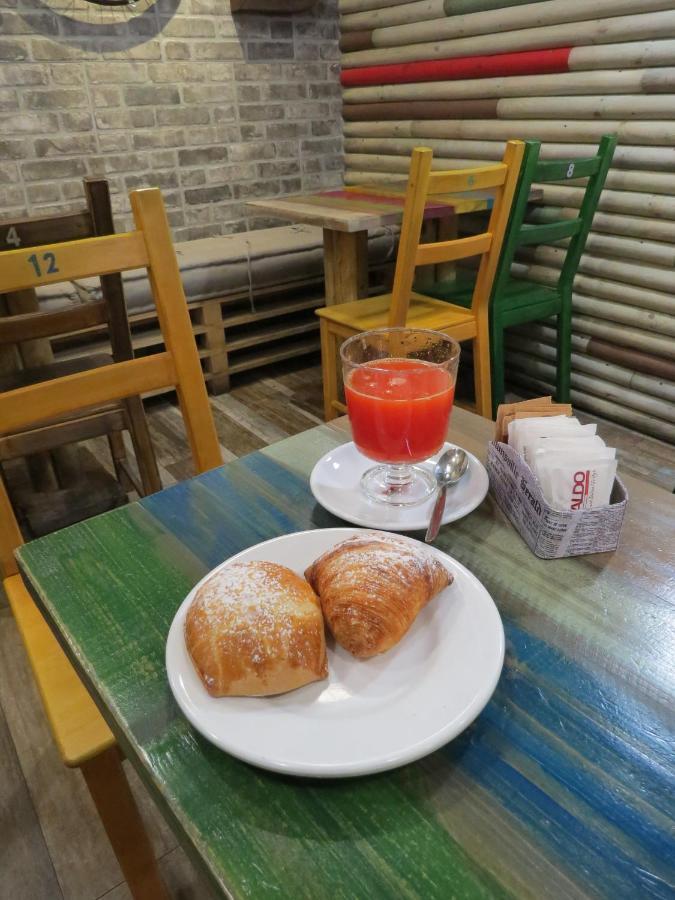 L'Arco E Il Vico Bed & Breakfast Наполи Екстериор снимка